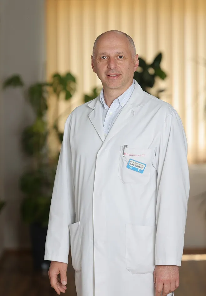Kakhaber Etsadashvili